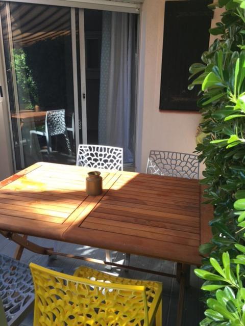 Rez De Jardin + Terrasse Piscine Et Acces Direct Plage Apartment Saint-Cyprien  Exterior foto